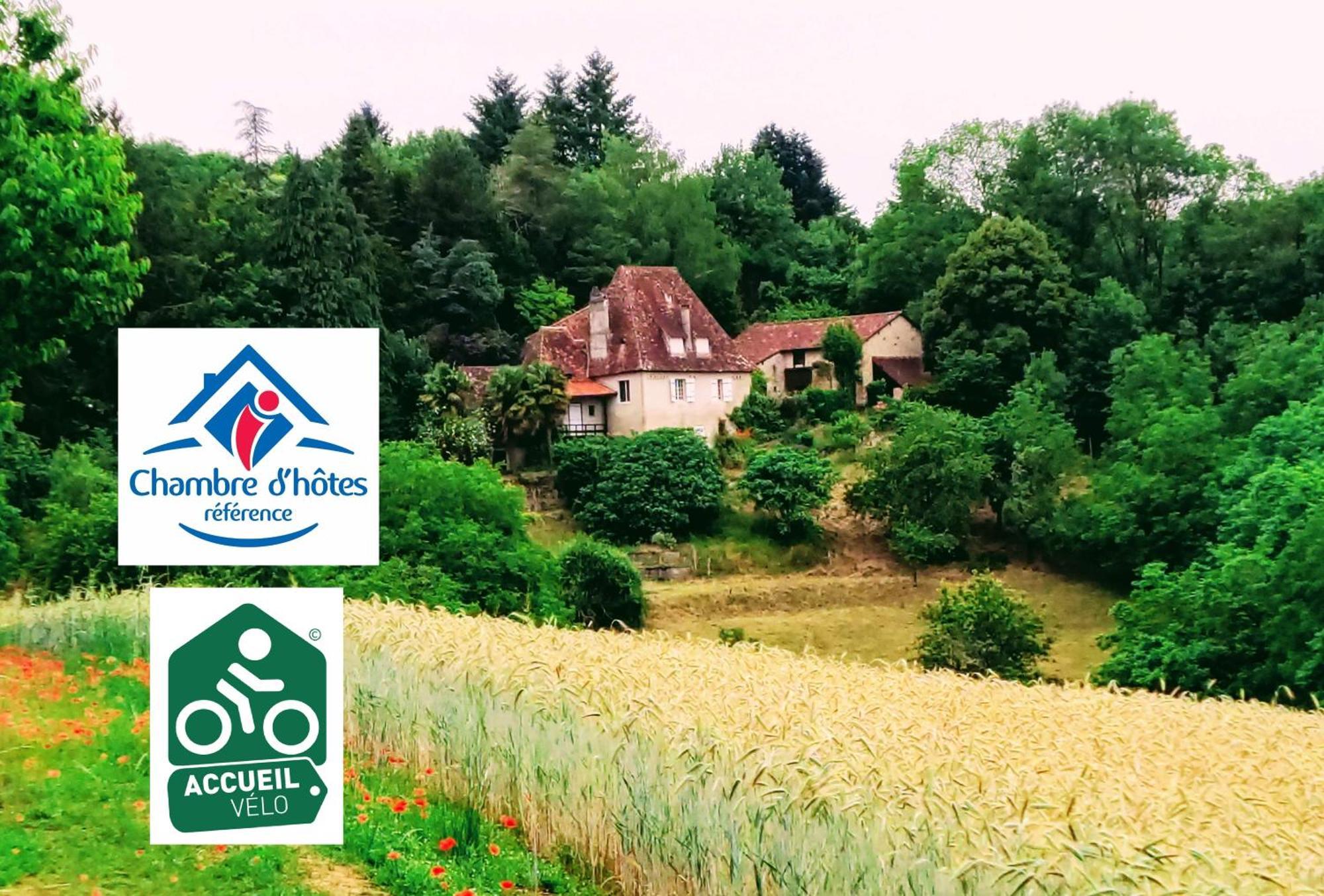 La Fontaine Du Mas Bed & Breakfast Thiviers Dış mekan fotoğraf